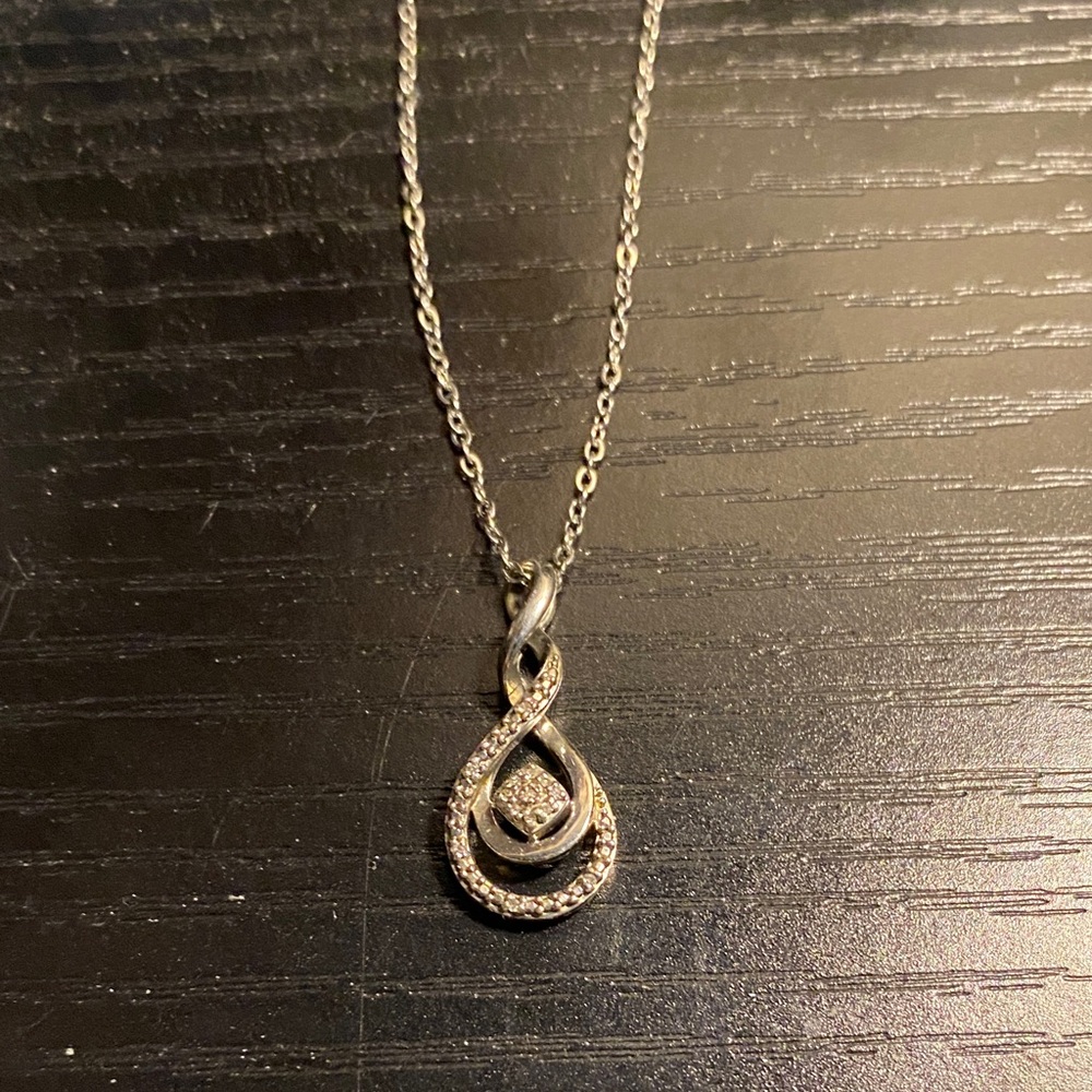 Elegant Sterling Silver Diamond Pendant Necklace
